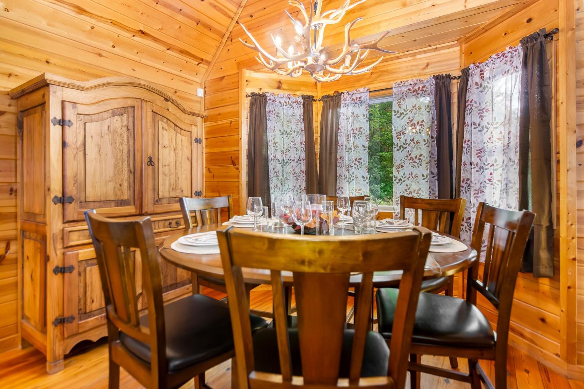 Amazing Creek View Cabin W/ Hot Tub, Firepit & Pool Table Елліджей Екстер'єр фото