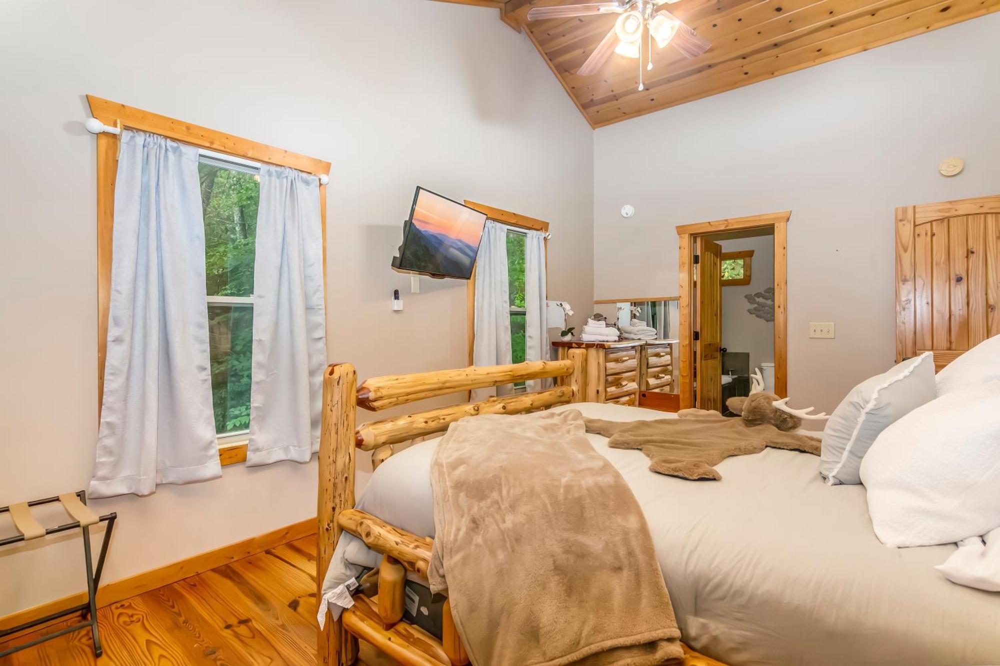 Amazing Creek View Cabin W/ Hot Tub, Firepit & Pool Table Елліджей Екстер'єр фото
